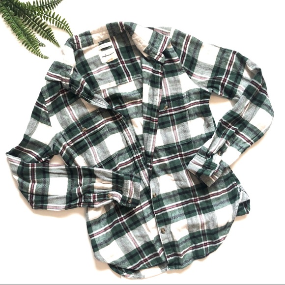 American Eagle Outfitters Tops - American Eagle Flannel